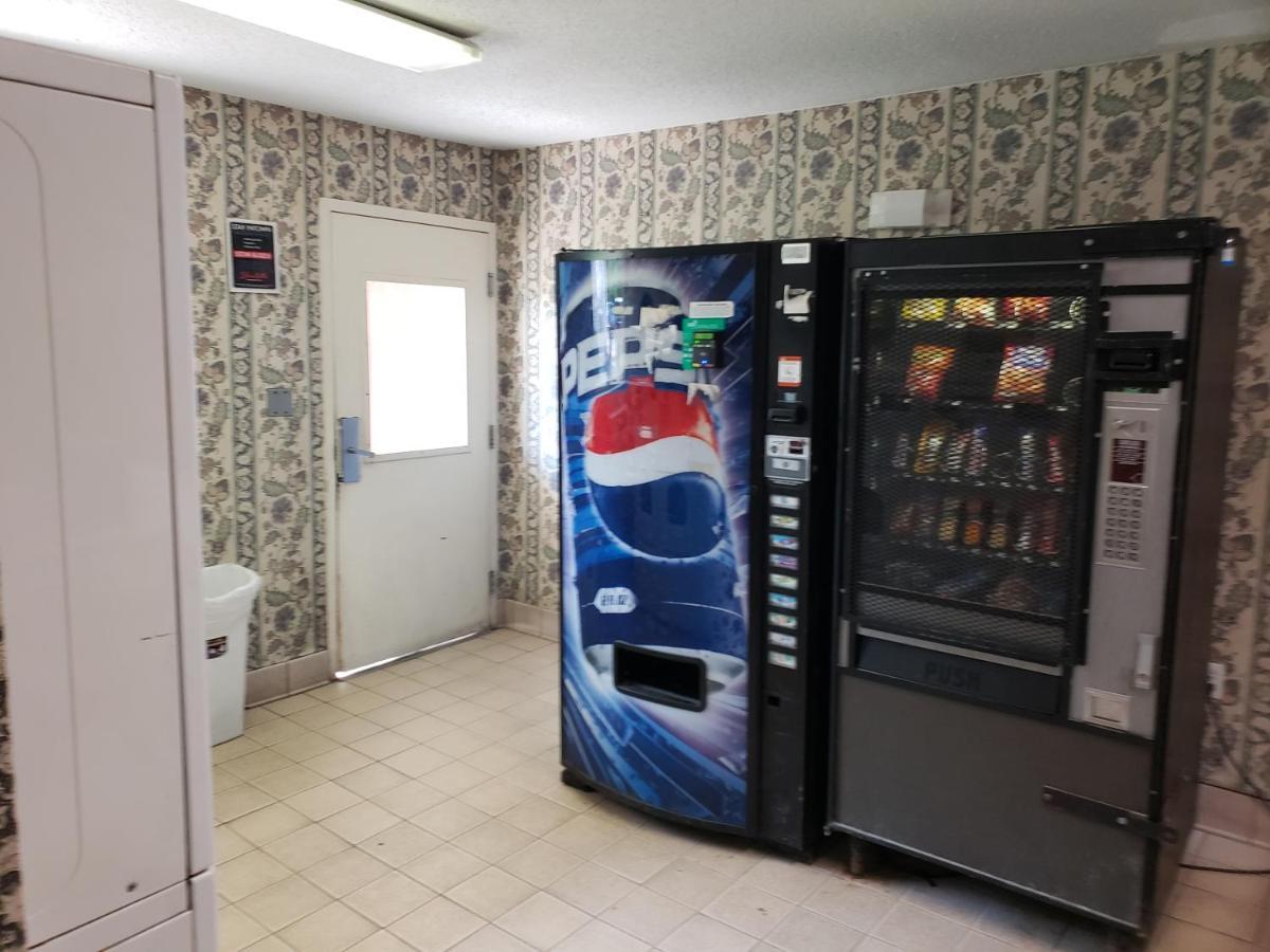 Intown Suites Extended Stay Macon Ga ภายนอก รูปภาพ